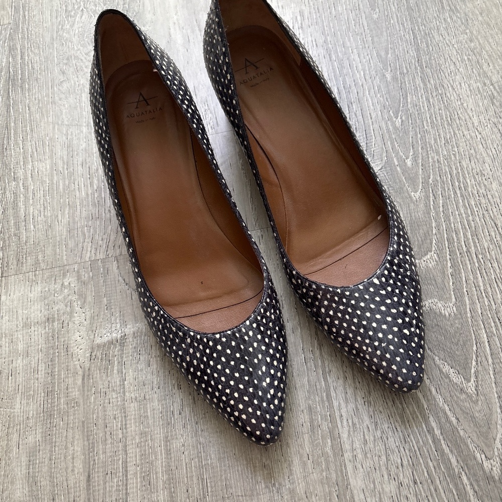 Aquatalia Pumps